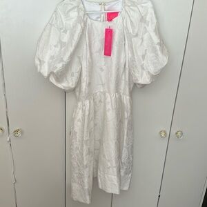 Beautiful floral white Lilly Pulitzer dress with balloon sleeves
